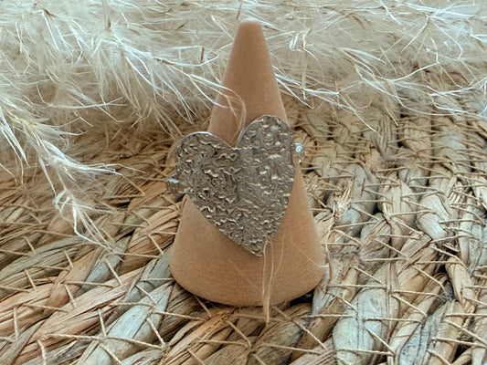 Bague cœur martelé