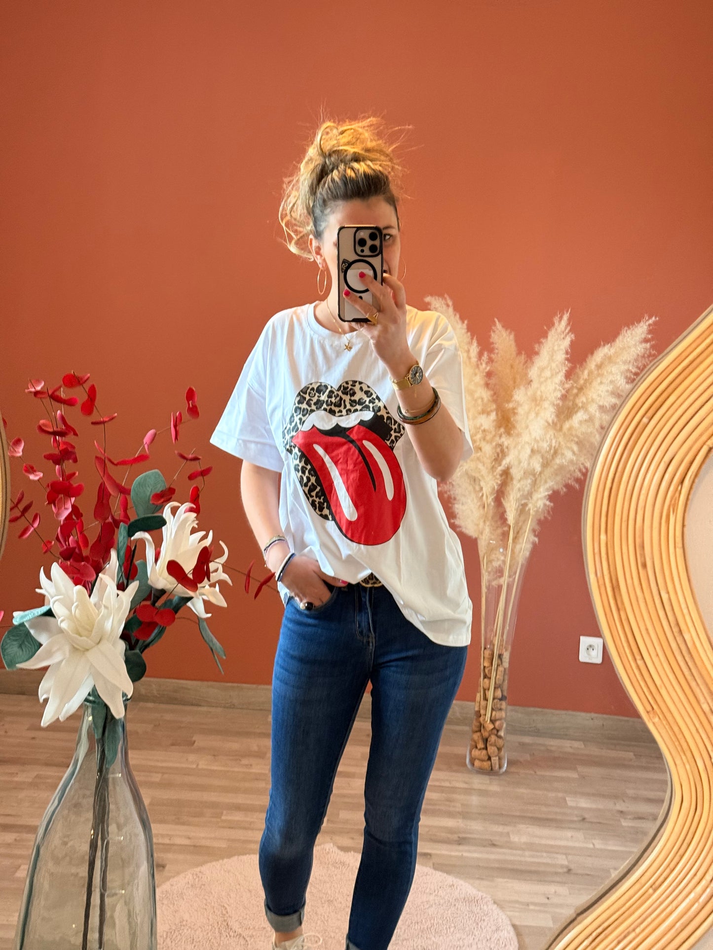 Tee shirt  👄 Nino