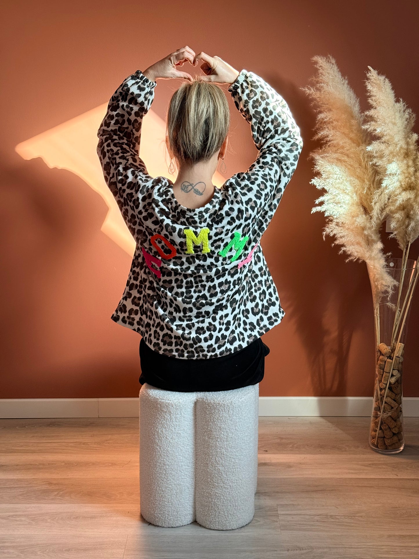 Sweat léopard Mommy