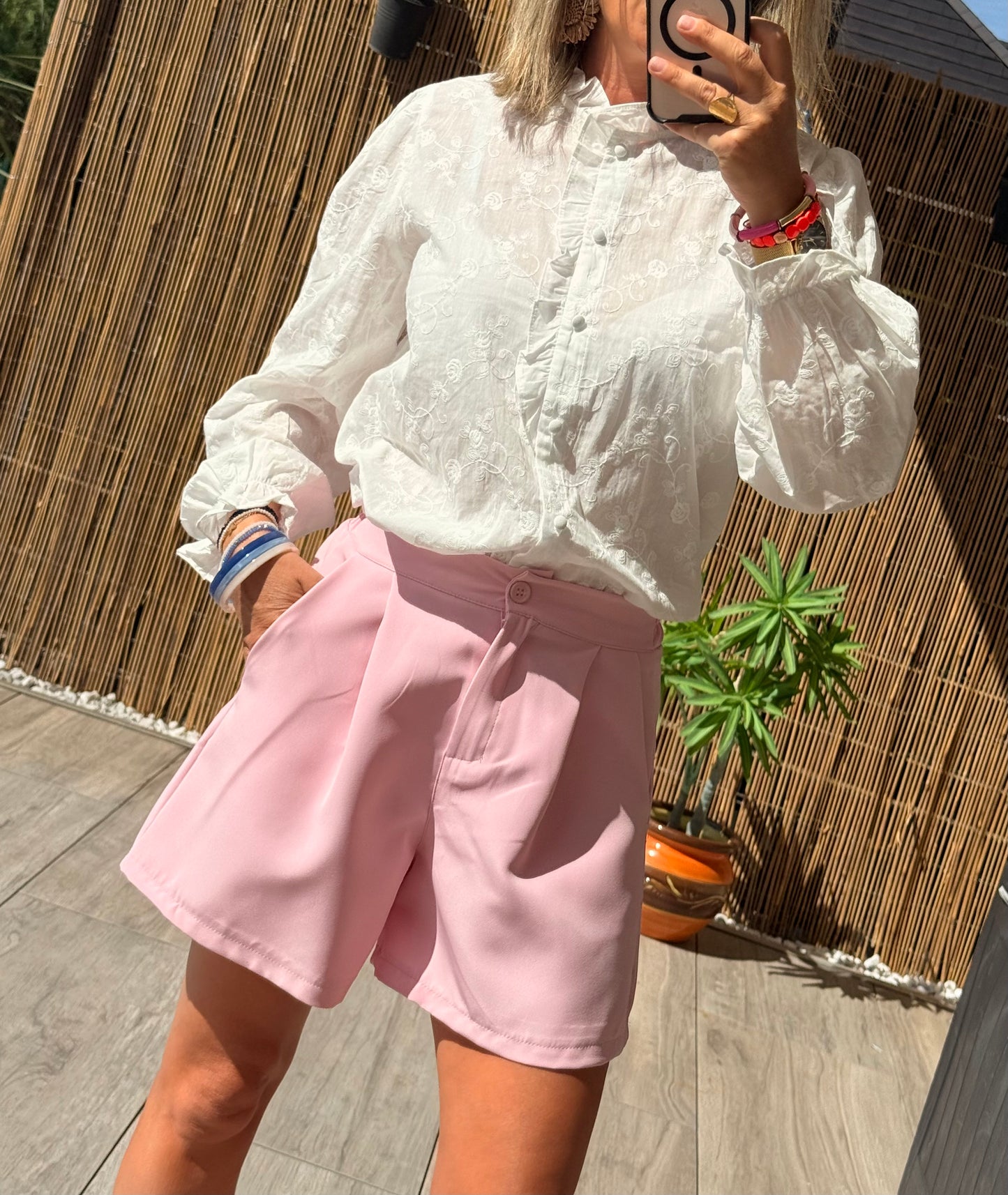 Blouse brodée Pulpeuse