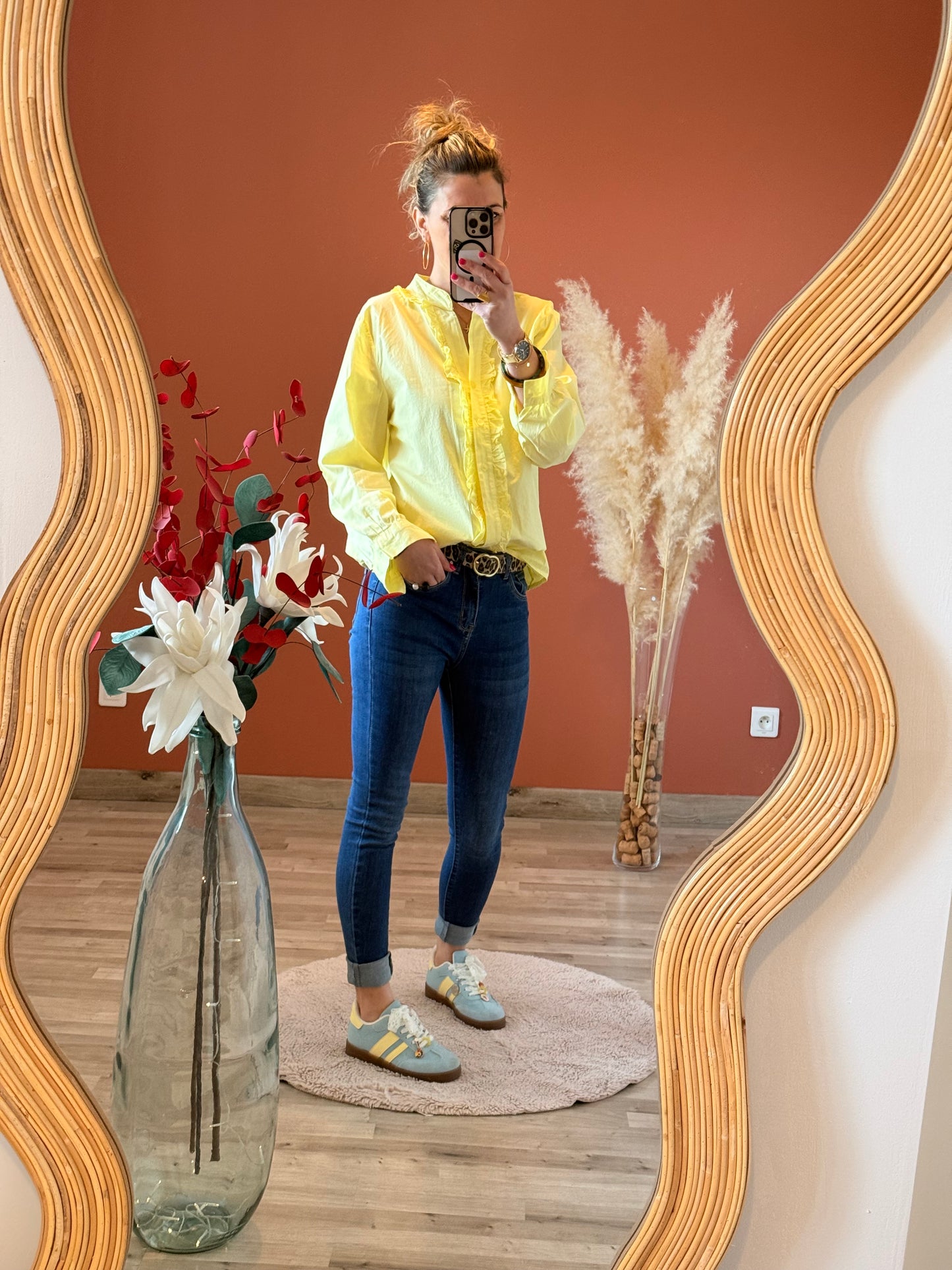 Chemise à volant Laura 💛