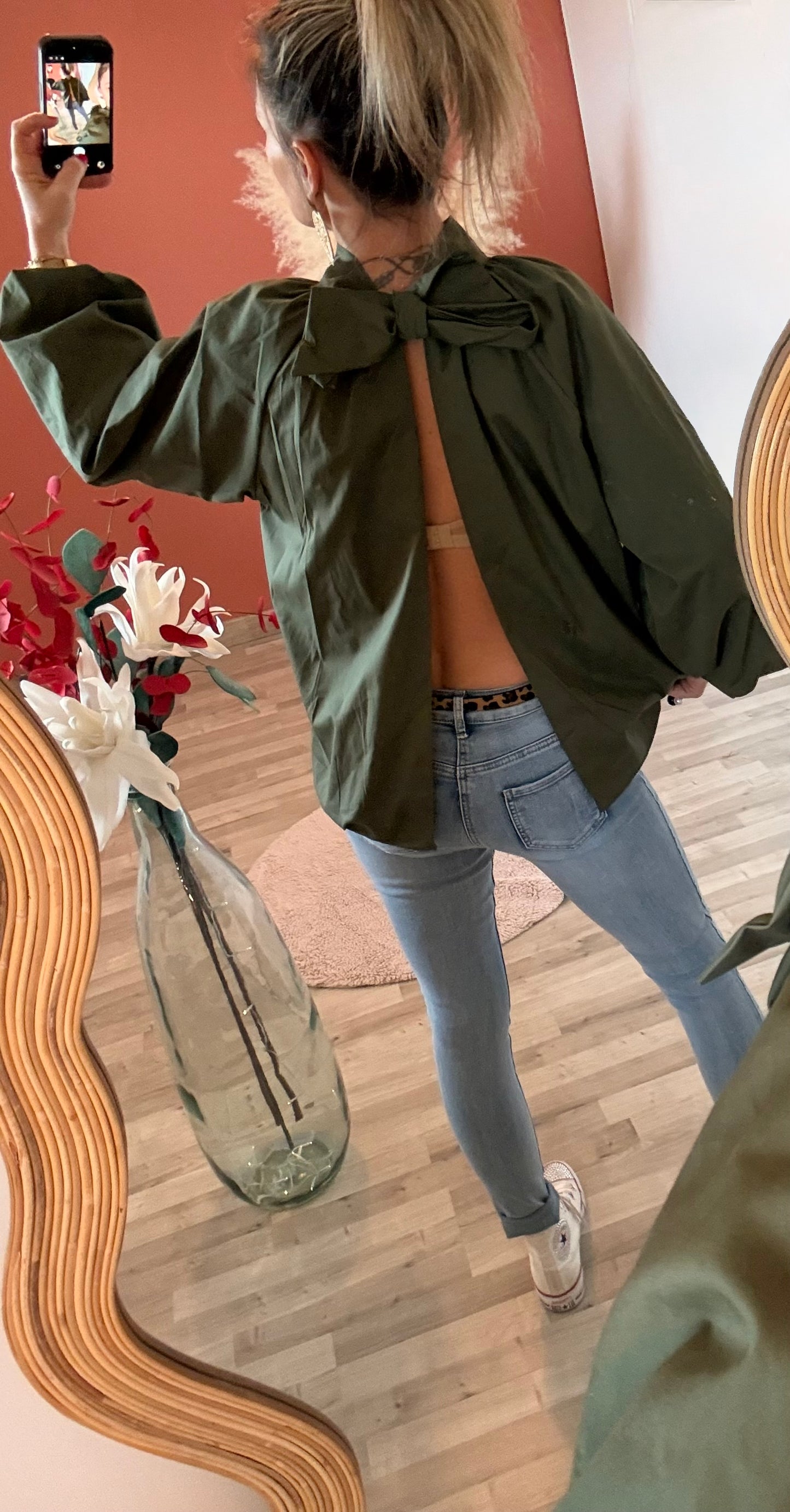 Chemise ouverte dos