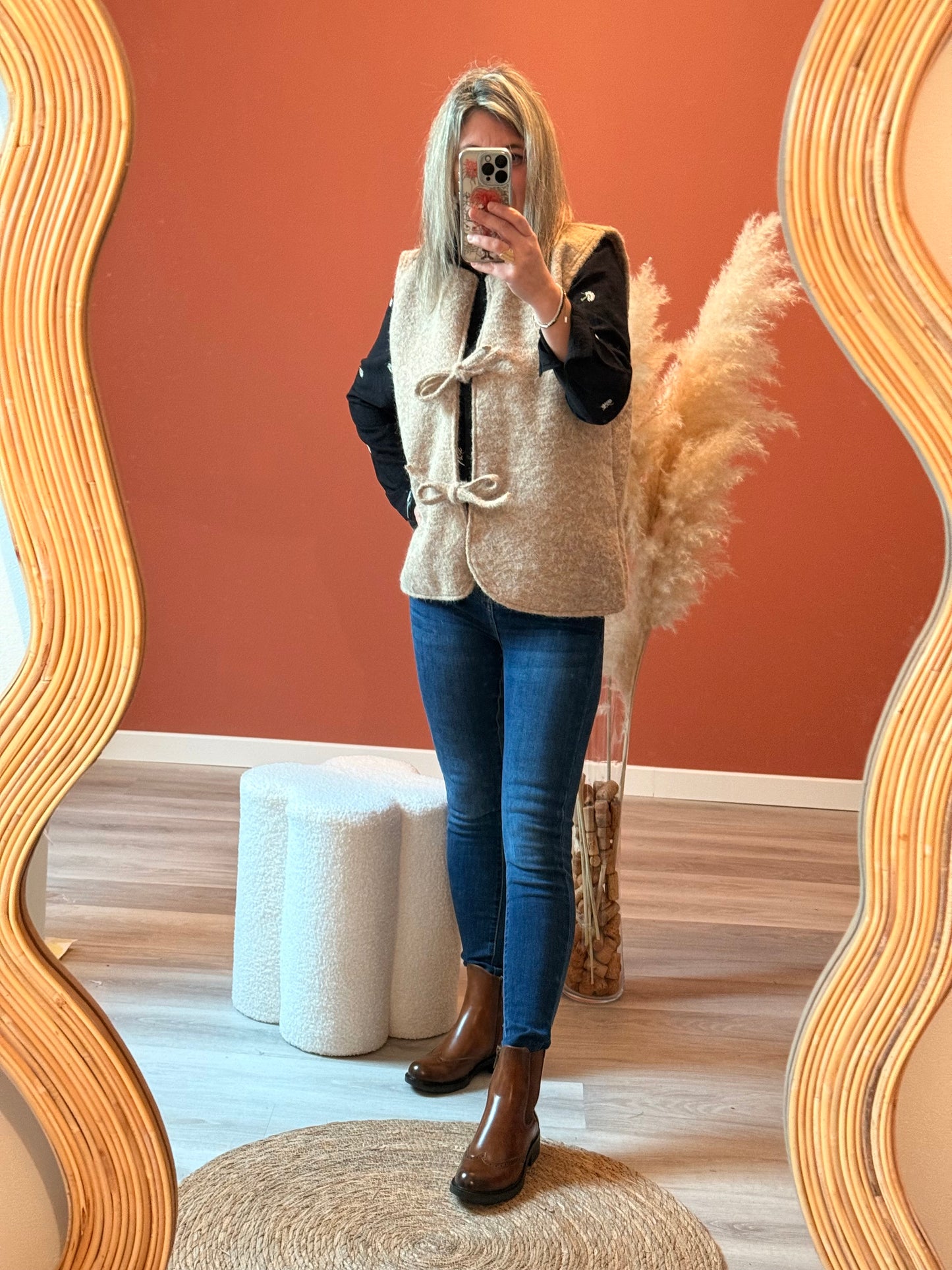 Gilet sans manches à noeud Milla  🪢