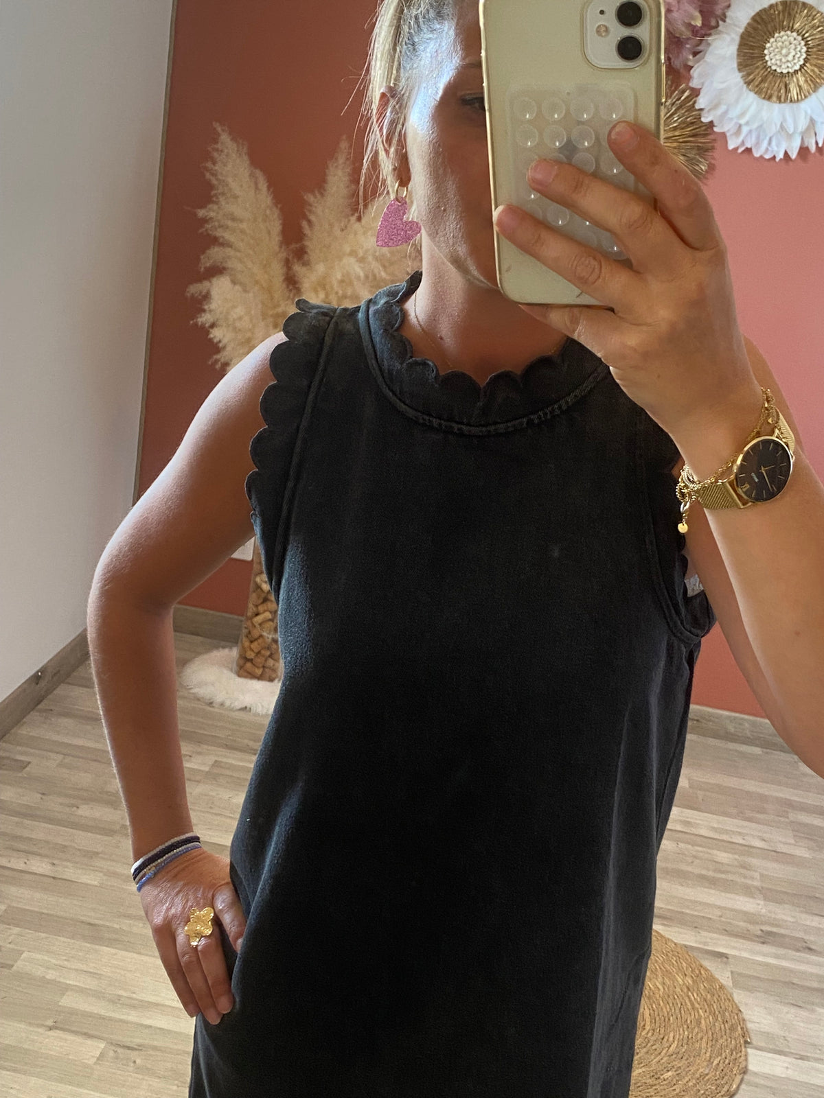 Robe Leonie