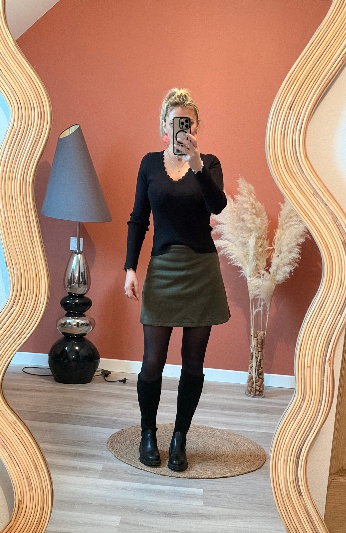 Pull fin noir