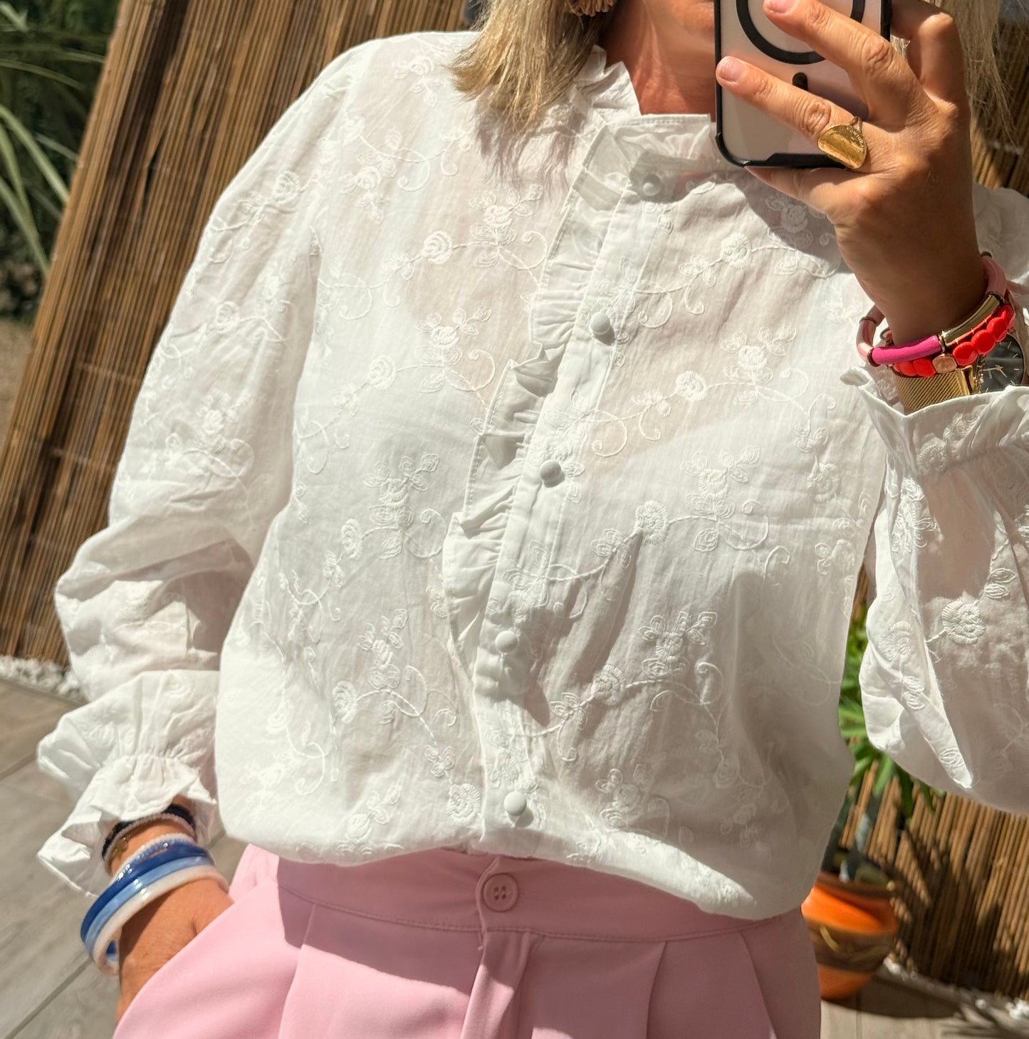 Blouse brodée Pulpeuse