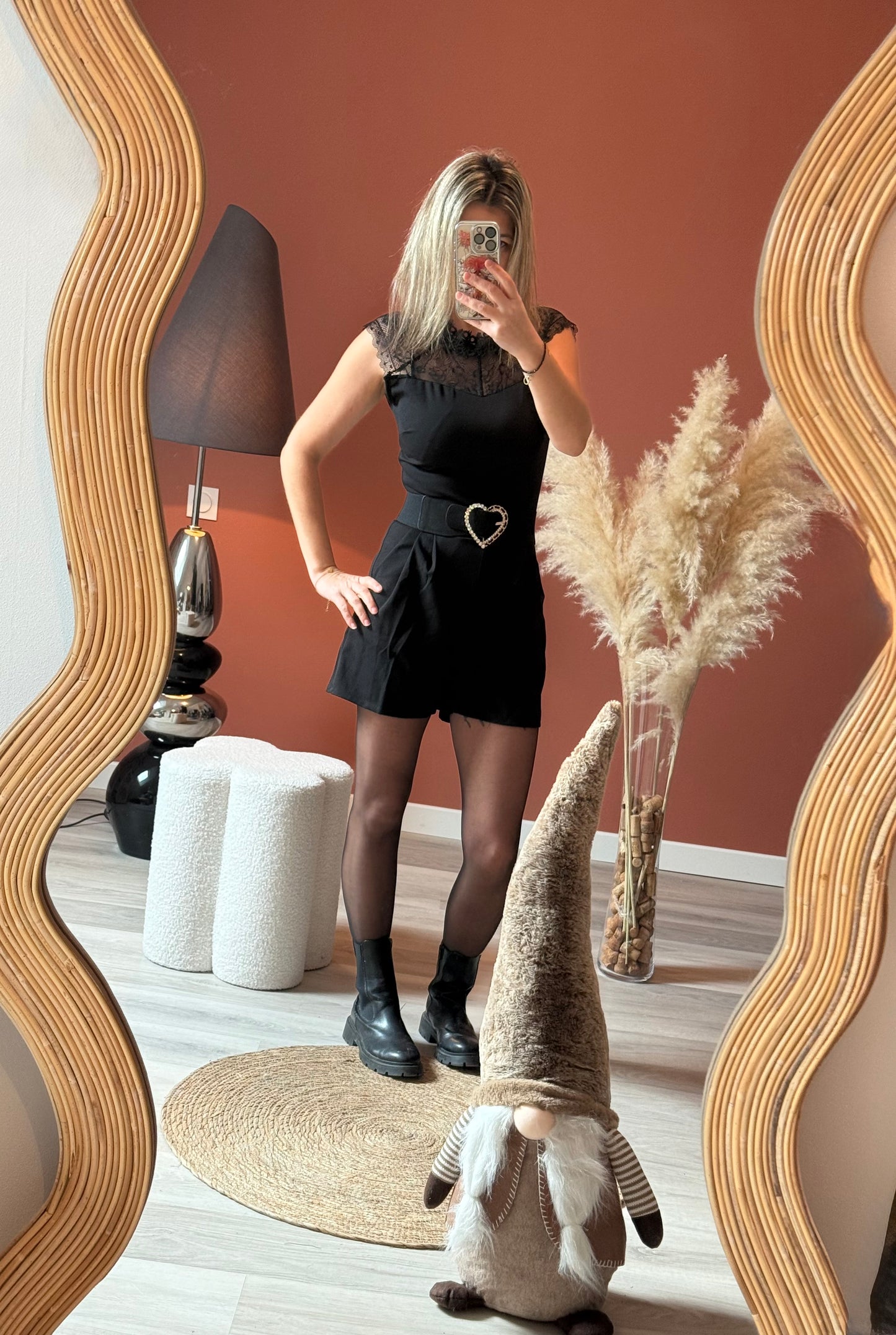 Combinaison short dentelle 🍾