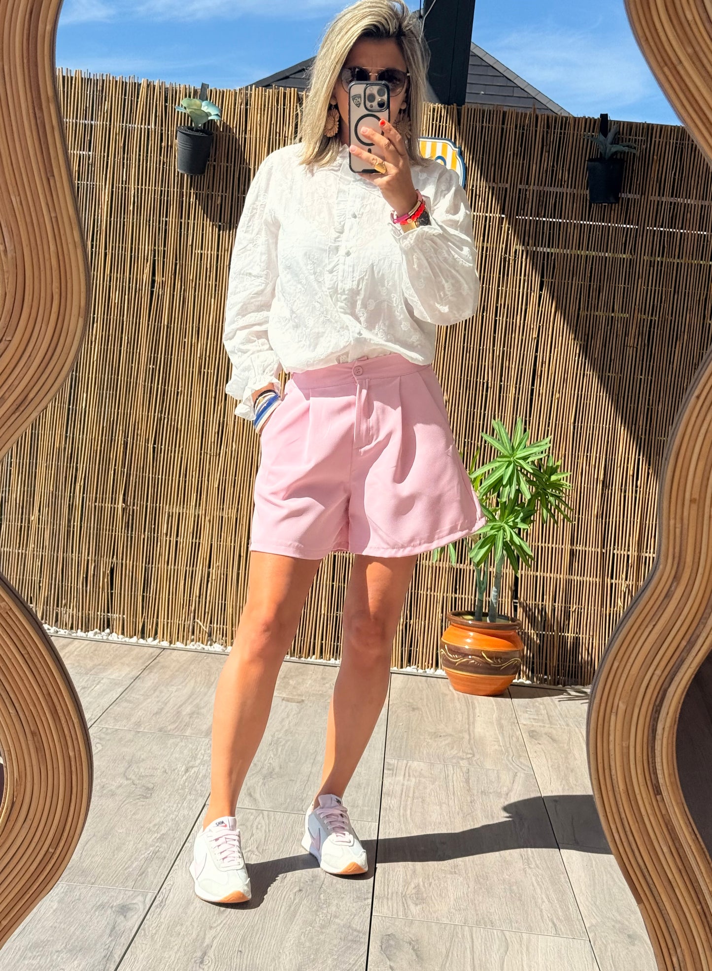 Blouse brodée Pulpeuse