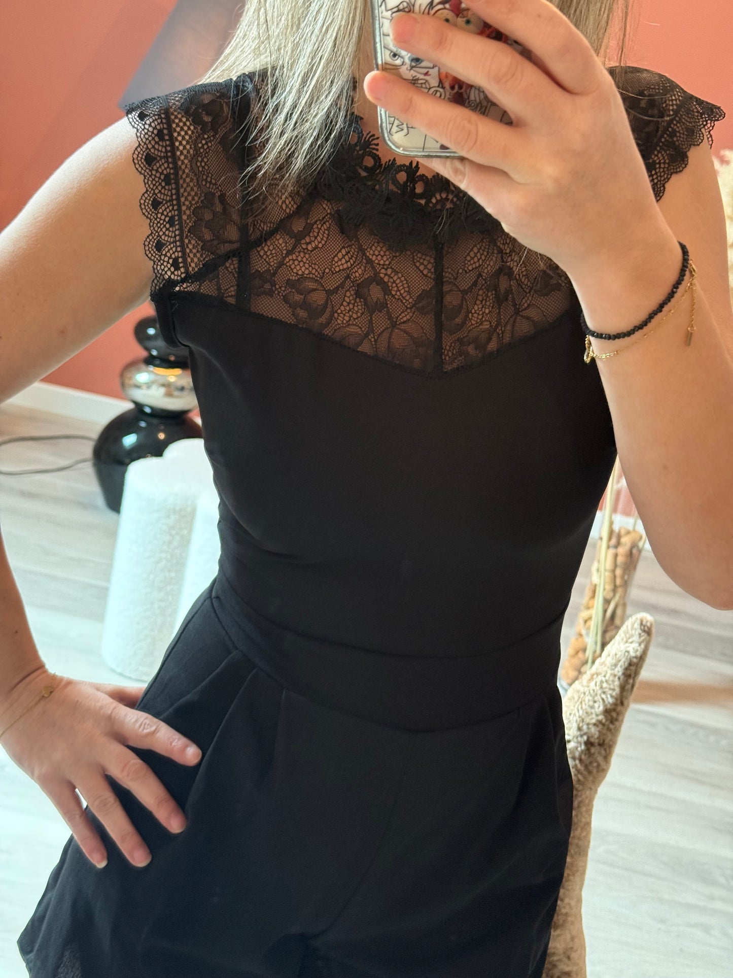 Combinaison short dentelle 🍾