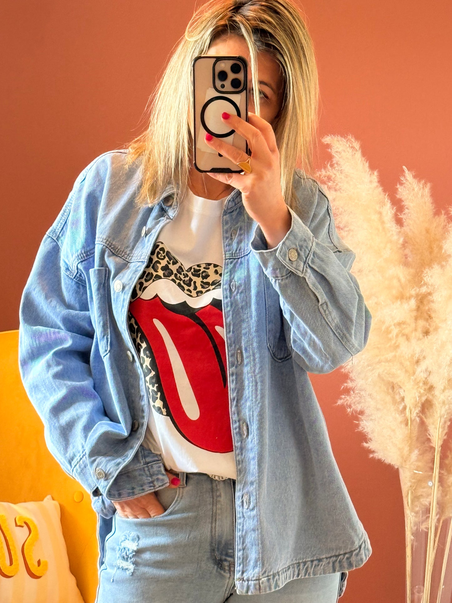 Tee shirt  👄 Nino