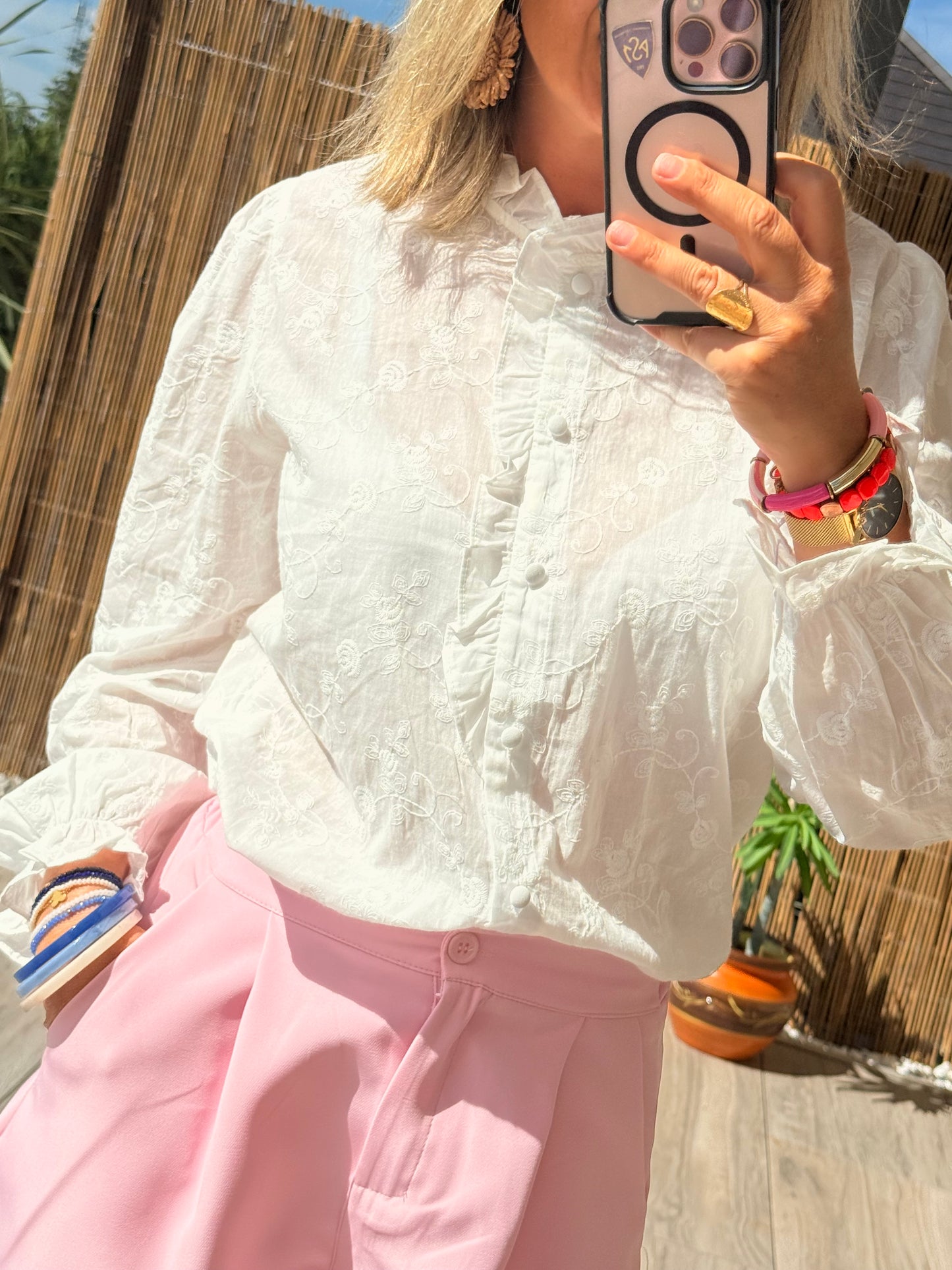 Blouse brodée Pulpeuse